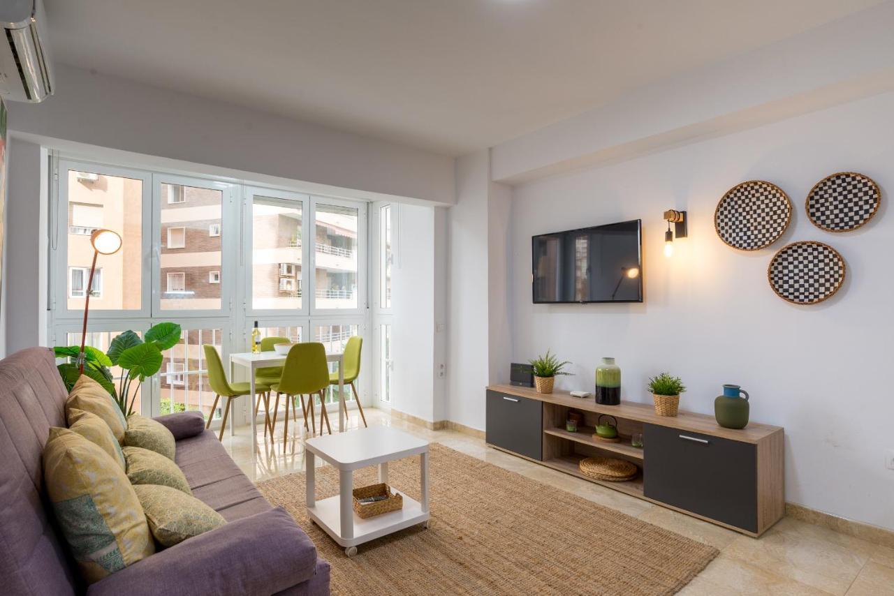 Mp5-Just Renovated Apartment Right On The Beach Málaga Esterno foto